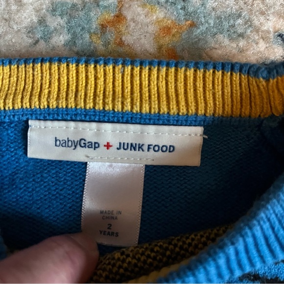 Baby Gap + Junk Food Batman Sweater size 2T - Picture 4 of 6
